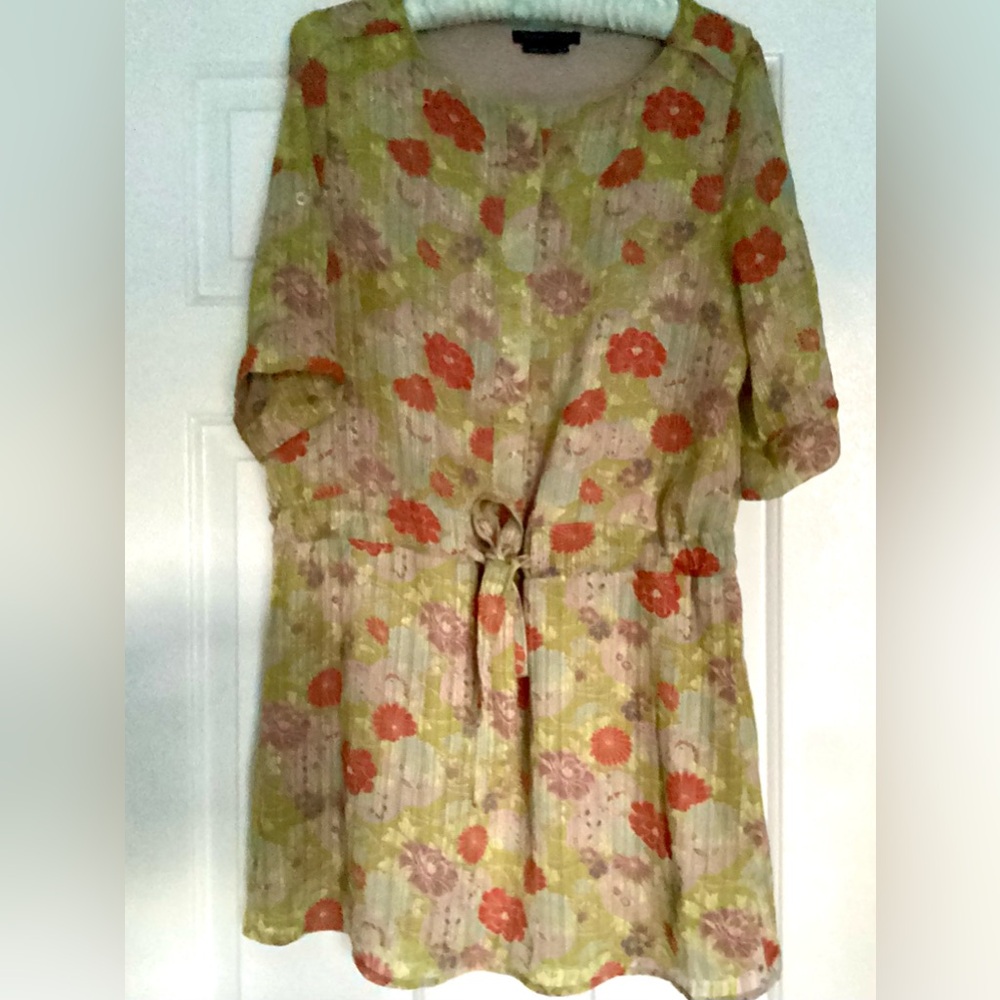 🌺BCBGMaxAzria Floral Mini Dress or Tunic with Tie Waist. Size M. EUC